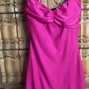 Windsor Strapless Fuchsia Dress